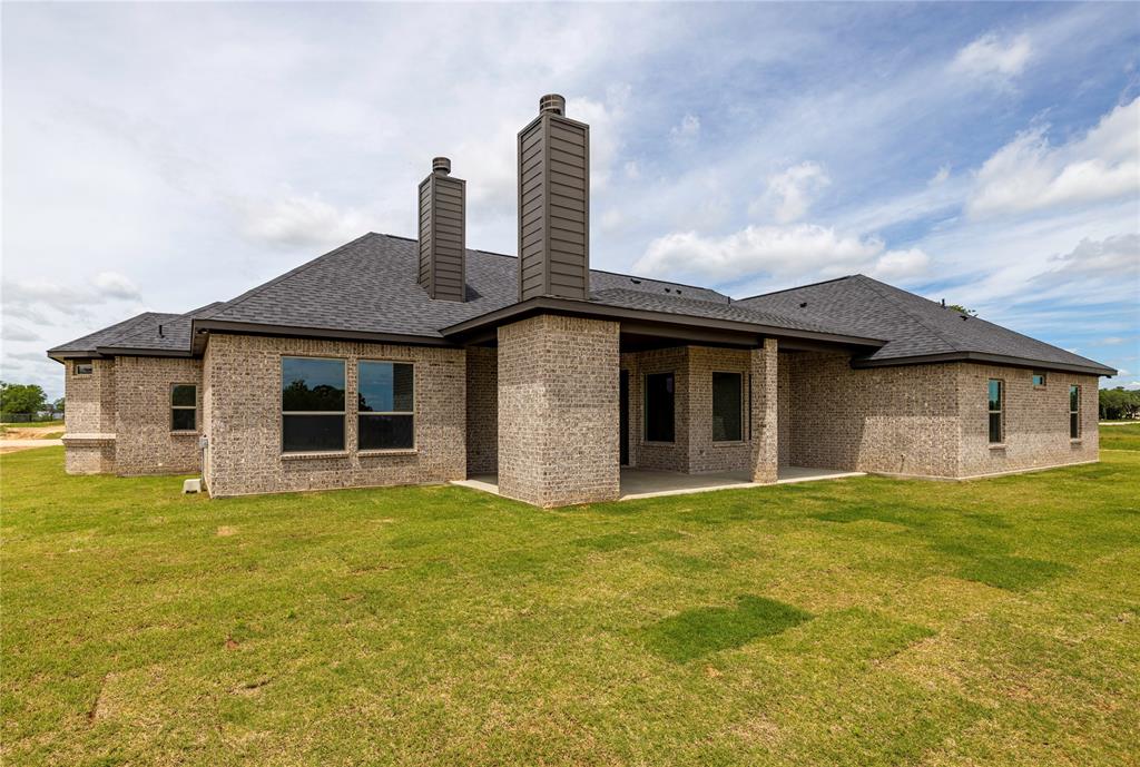 104 Prairie Winds Drive Property Photo 13