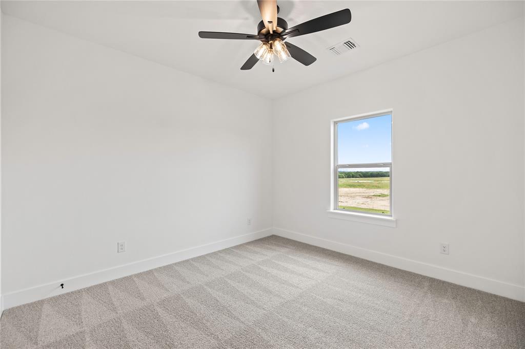 104 Prairie Winds Drive Property Photo 23