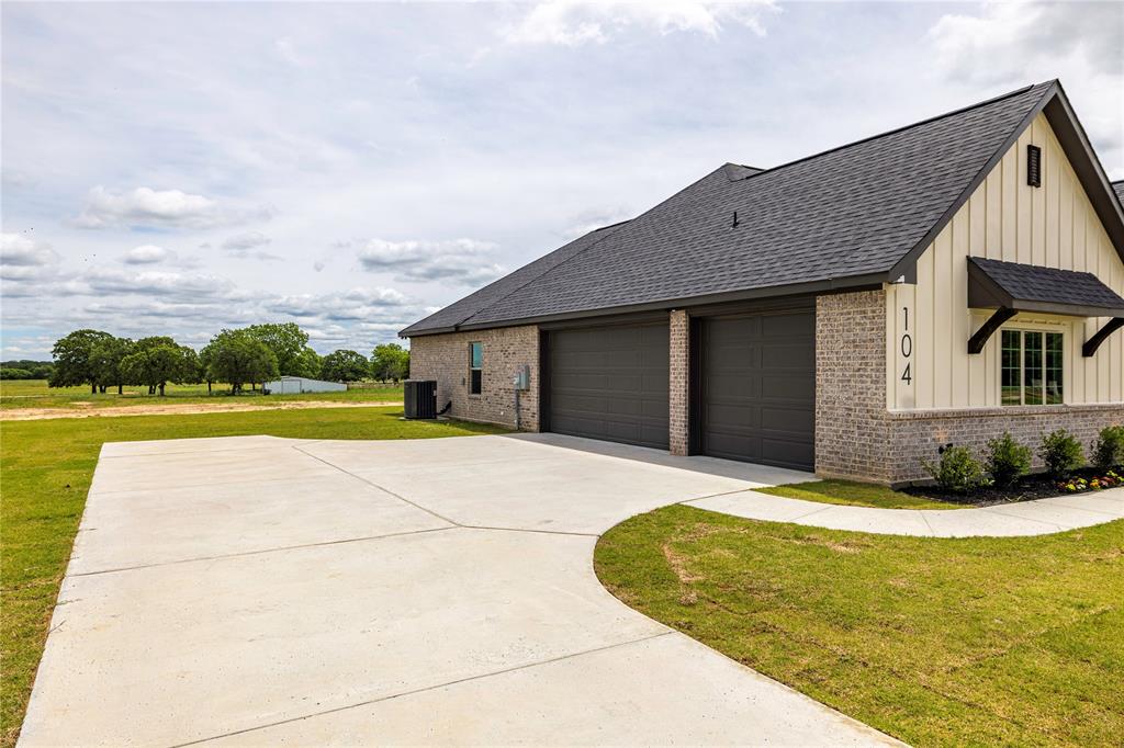 104 Prairie Winds Drive Property Photo 29