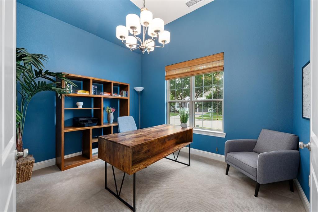 2825 London Property Photo 8