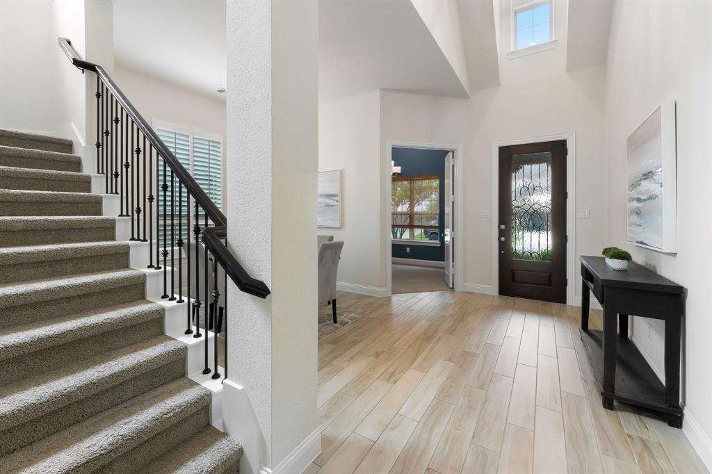 2825 London Property Photo 9