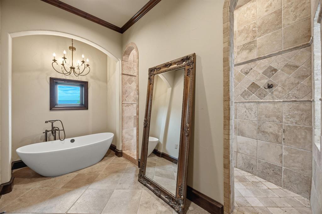 8 Meadowlake Drive Property Photo 18