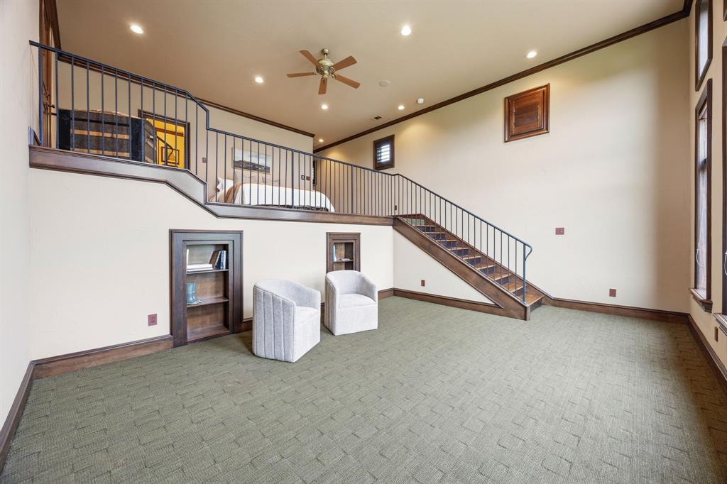 8 Meadowlake Drive Property Photo 26
