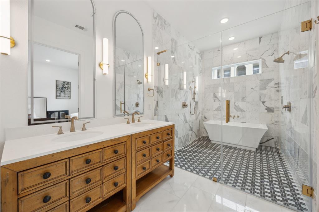 2016 Portofino Drive Property Photo 8