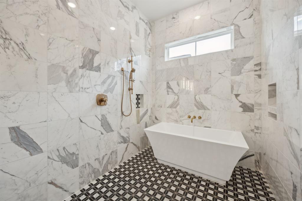 2016 Portofino Drive Property Photo 9