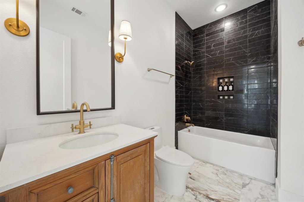 2016 Portofino Drive Property Photo 11