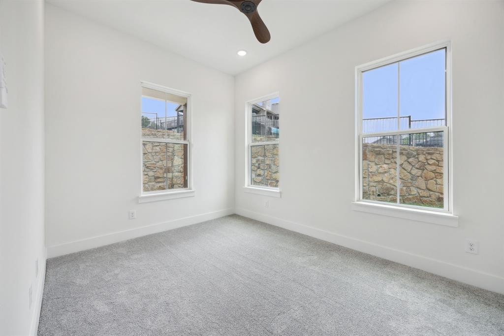 2016 Portofino Drive Property Photo 12