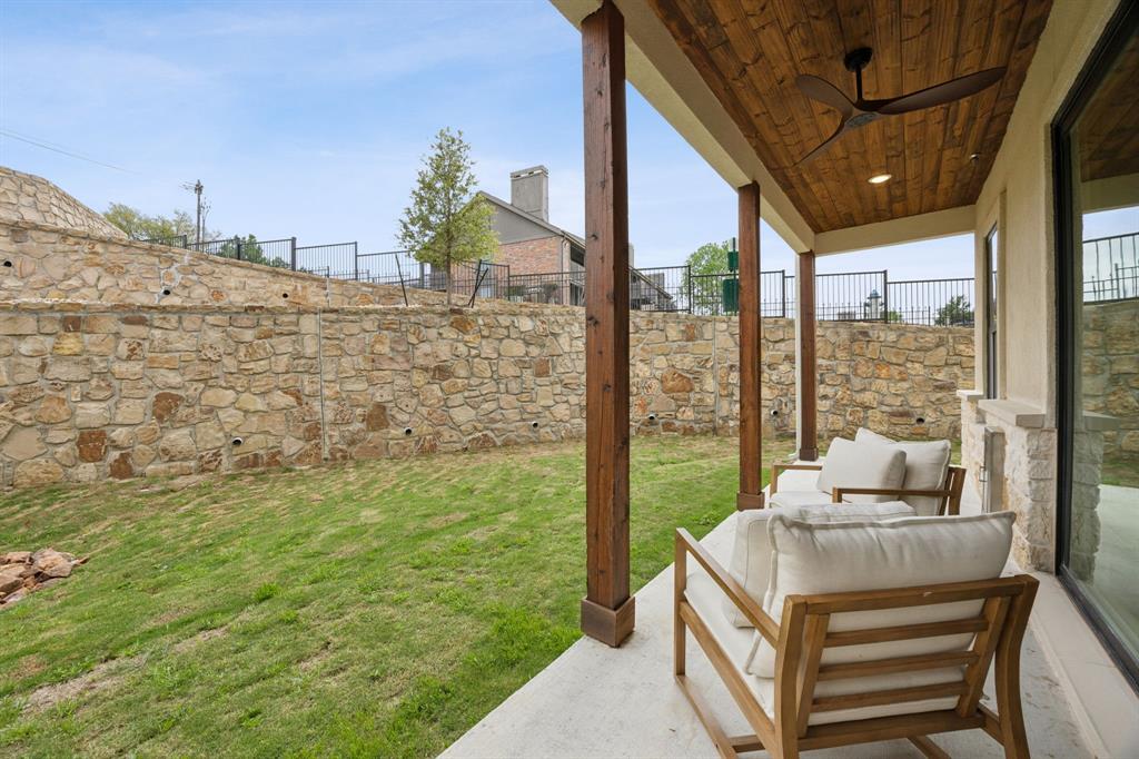 2016 Portofino Drive Property Photo 15