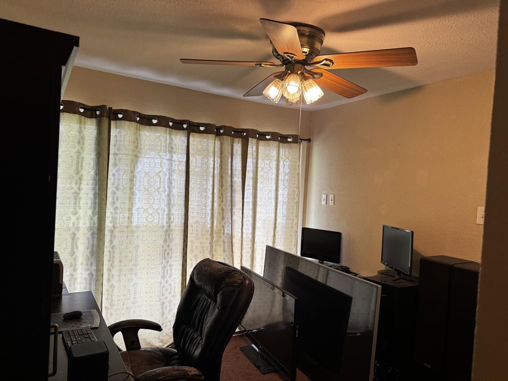 2618 Hearthstone Drive Property Photo 3