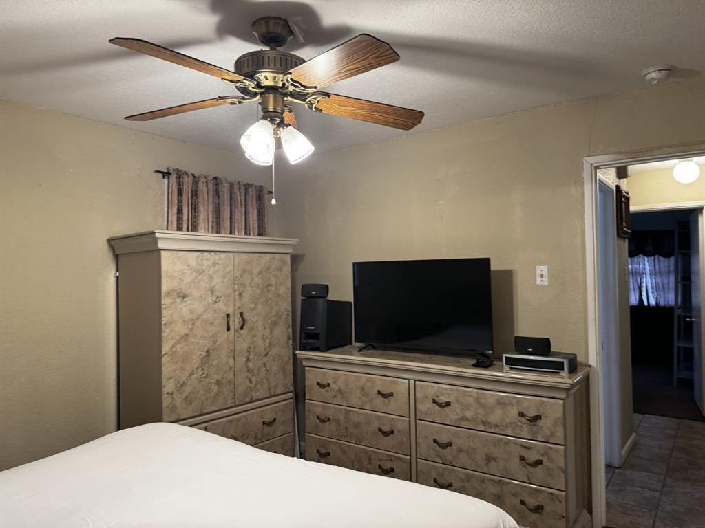2618 Hearthstone Drive Property Photo 5