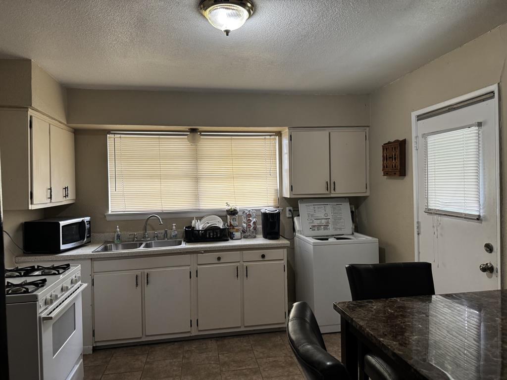 2618 Hearthstone Drive Property Photo 10