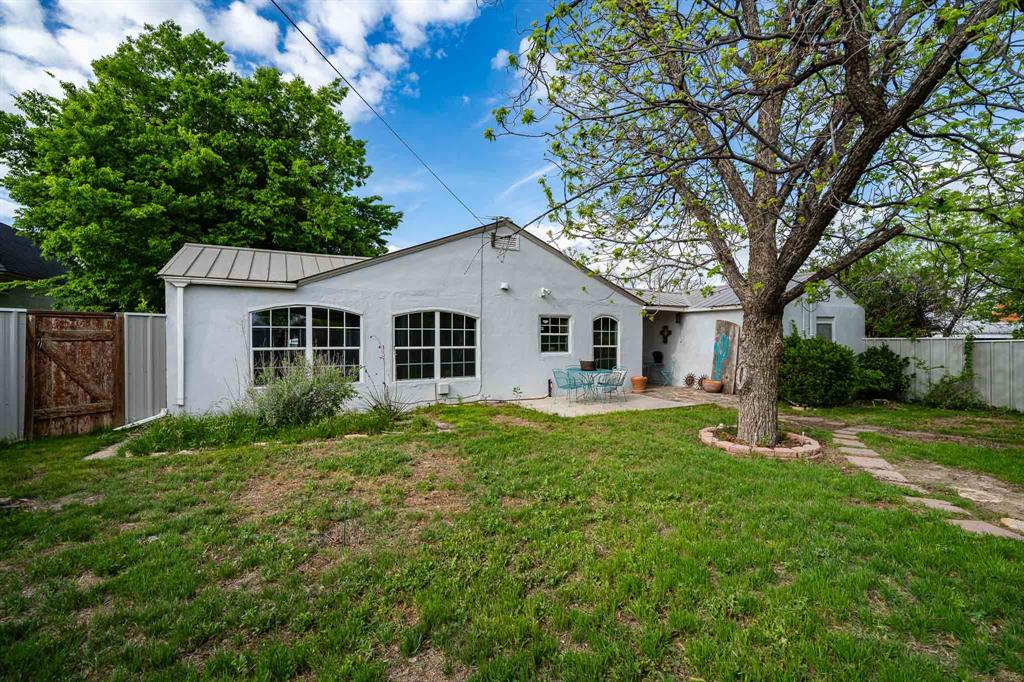 1004 N 7th Street Property Photo 26