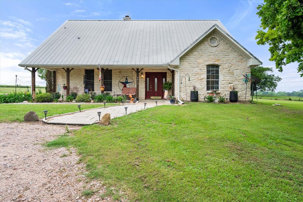 4070 Fm 2452 Property Photo 1