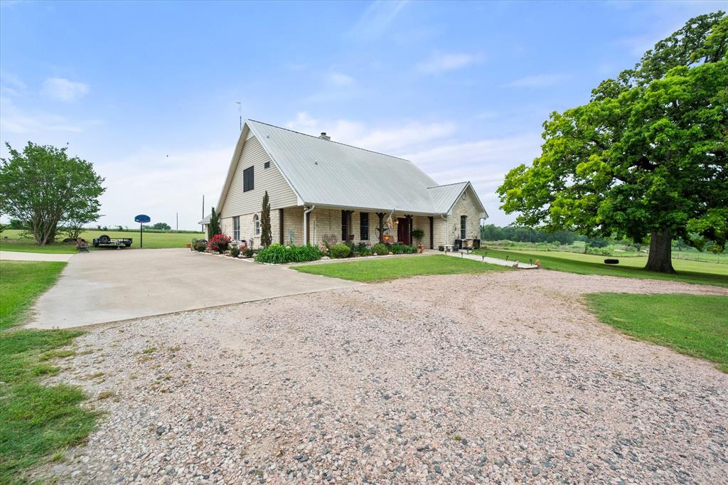 4070 Fm 2452 Property Photo 32