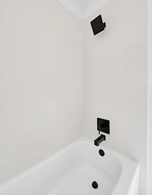 311 E Newland Property Photo 25