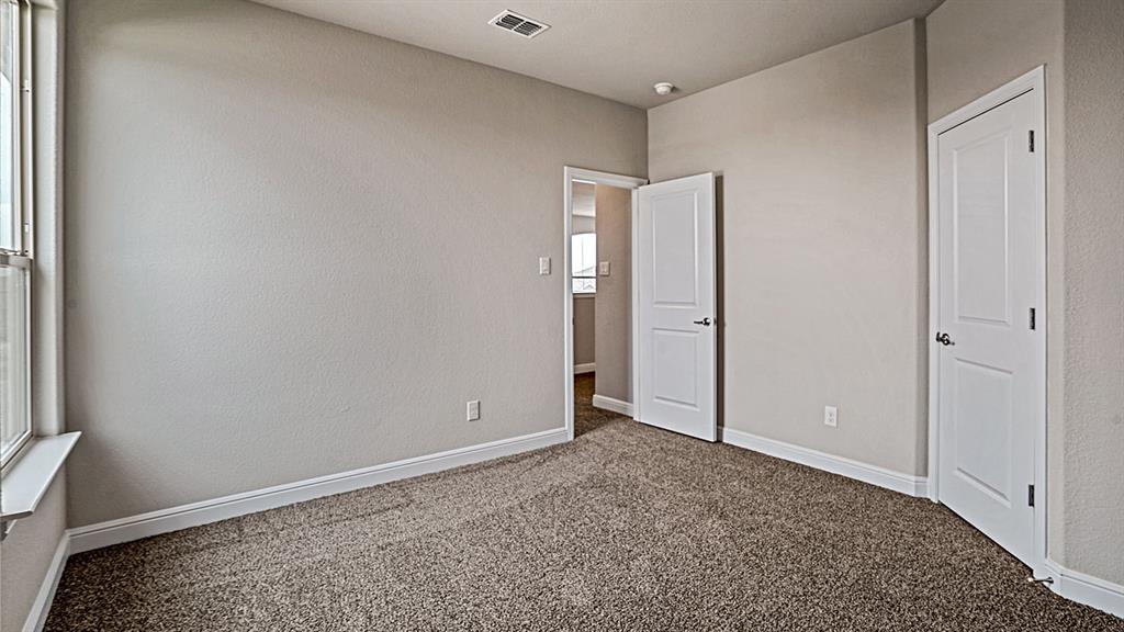 1469 Canterbury Trail Property Photo 25