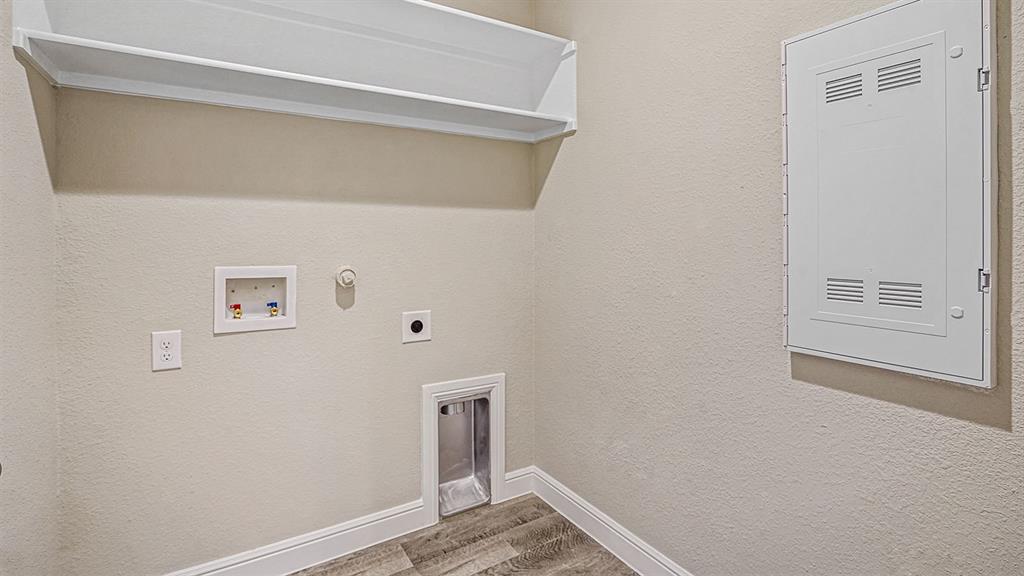 1469 Canterbury Trail Property Photo 37