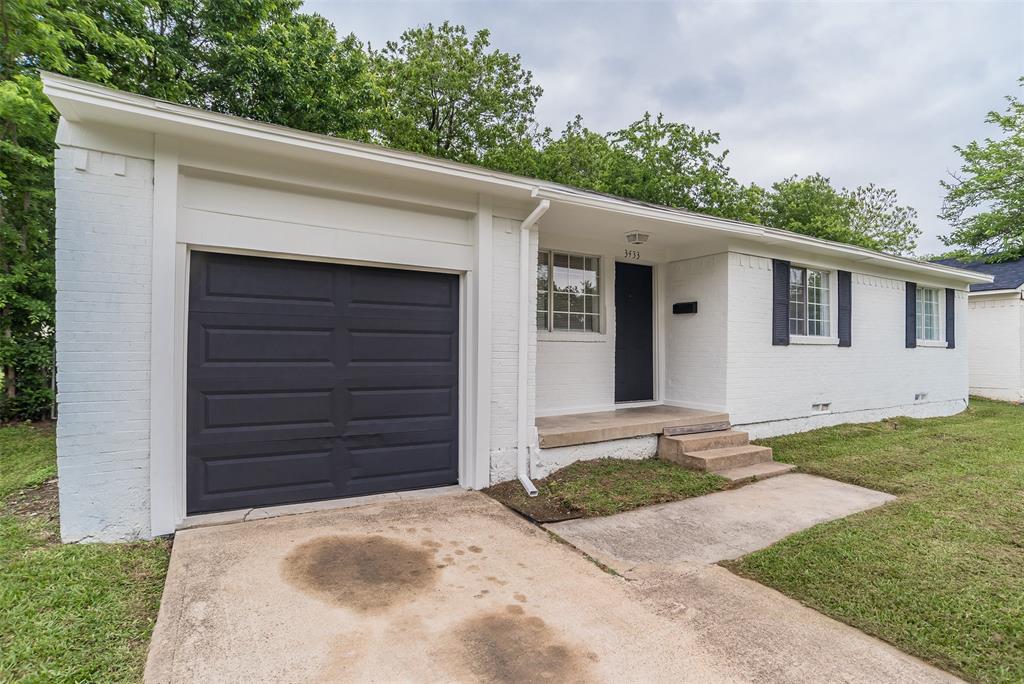 3433 Moon Drive Property Photo 4