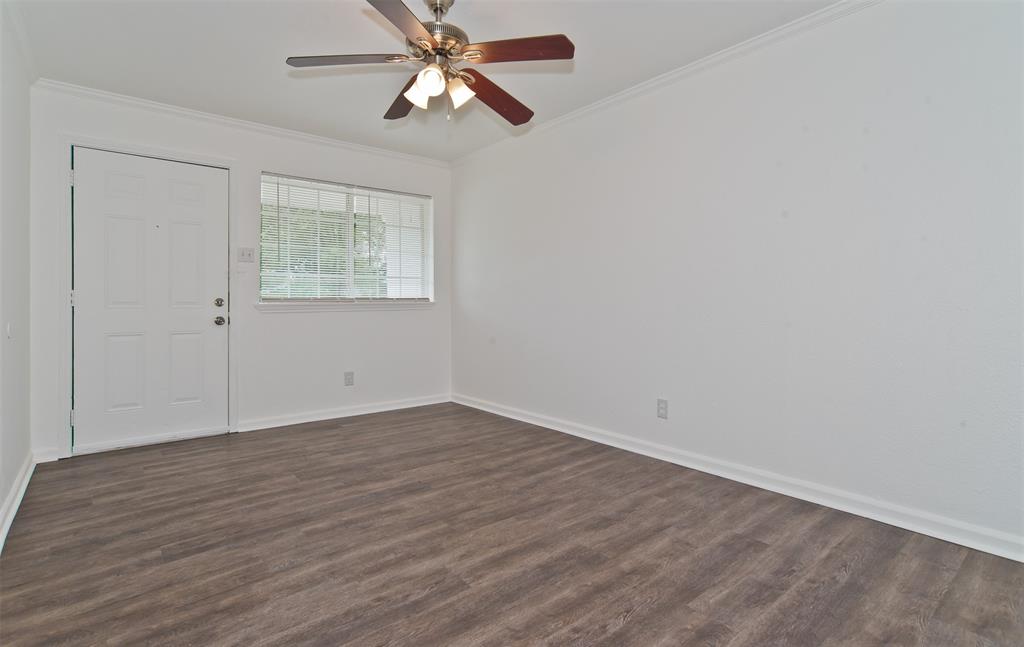 3433 Moon Drive Property Photo 6