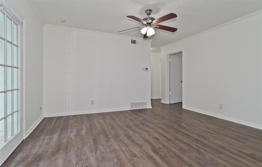 3433 Moon Drive Property Photo 9