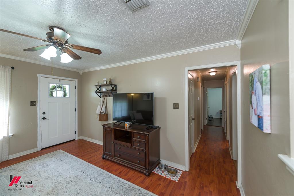 6574 Graham Lane Property Photo 4