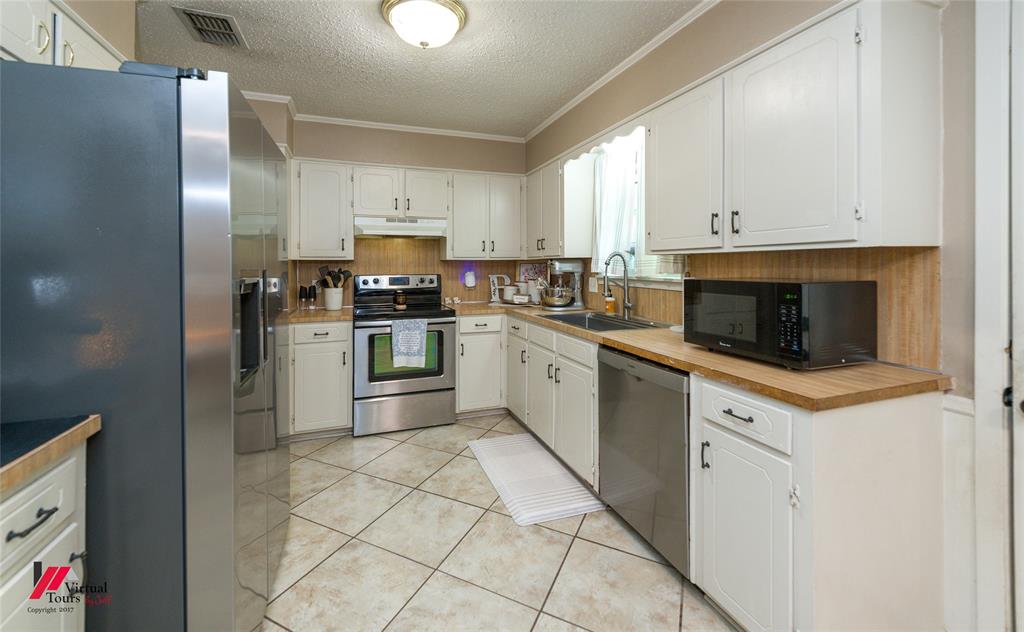 6574 Graham Lane Property Photo 8