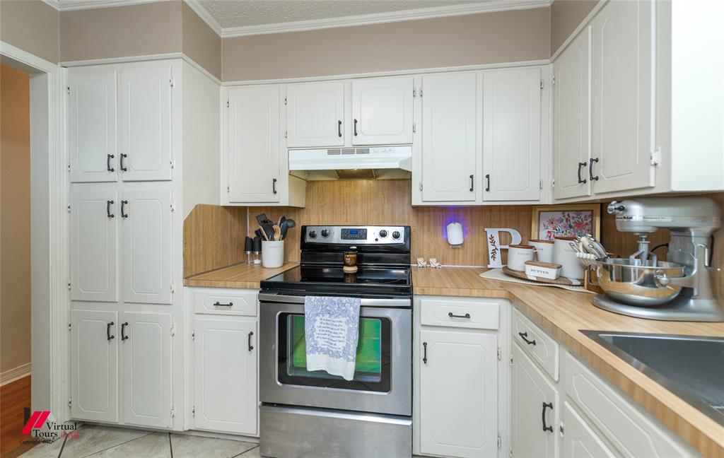 6574 Graham Lane Property Photo 12