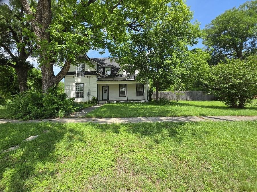 515 N Bosque Street Property Photo 1