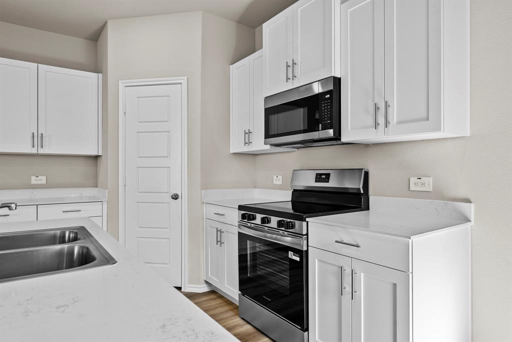 3057 Maple Orchard Lane Property Photo 14