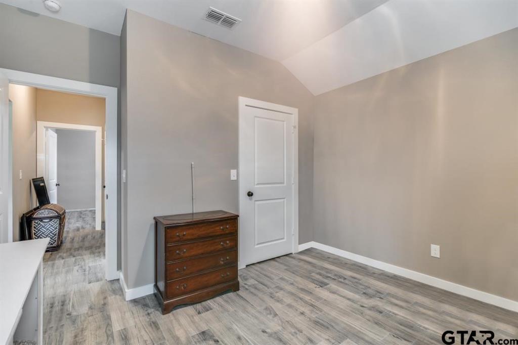 17409 Crossing Circle Property Photo 16