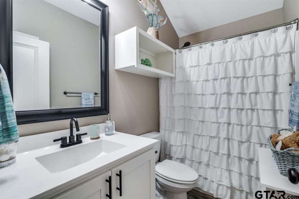 17409 Crossing Circle Property Photo 17
