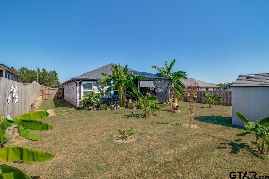 17409 Crossing Circle Property Photo 23