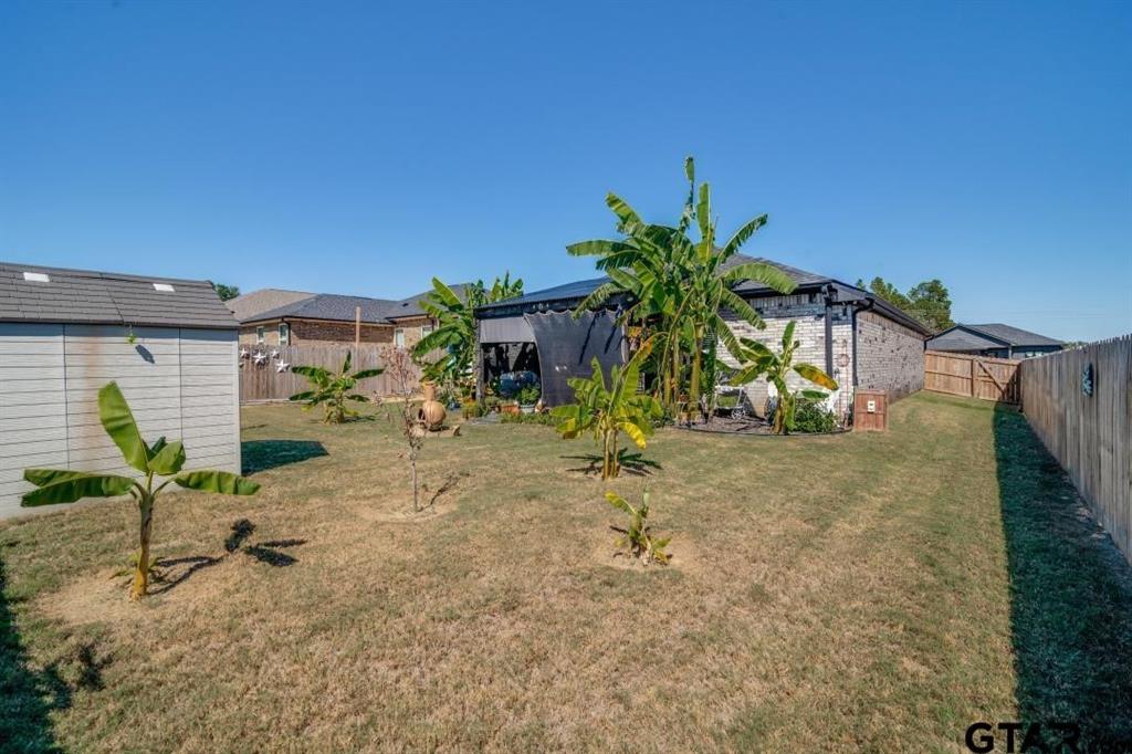 17409 Crossing Circle Property Photo 24