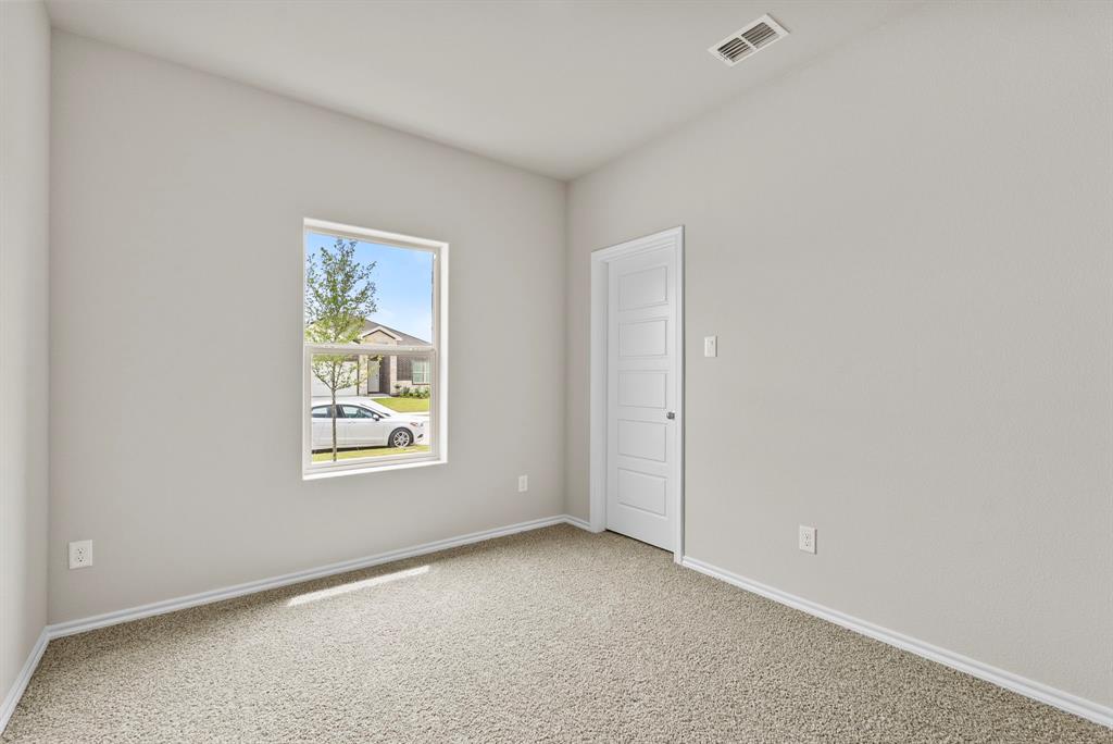 4312 Valley Brook Drive Property Photo 3
