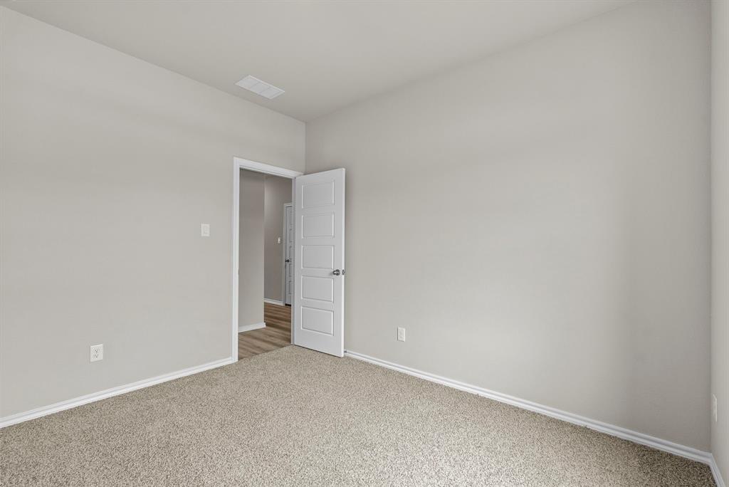 4312 Valley Brook Drive Property Photo 4