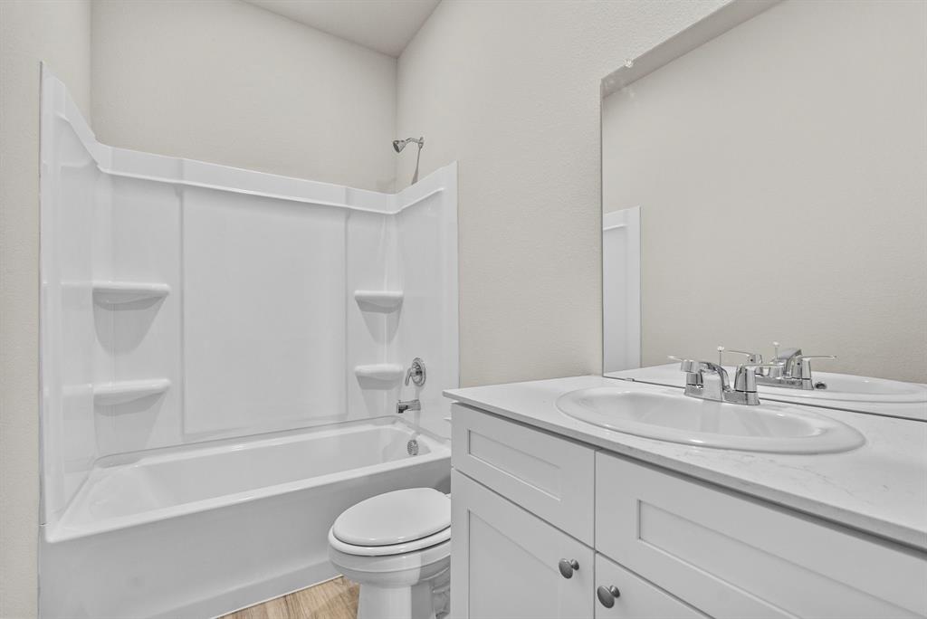 4312 Valley Brook Drive Property Photo 5