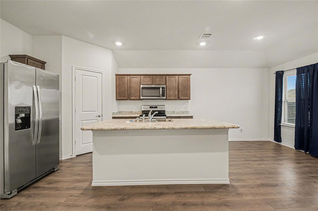 3119 Holstein Drive Property Photo 8