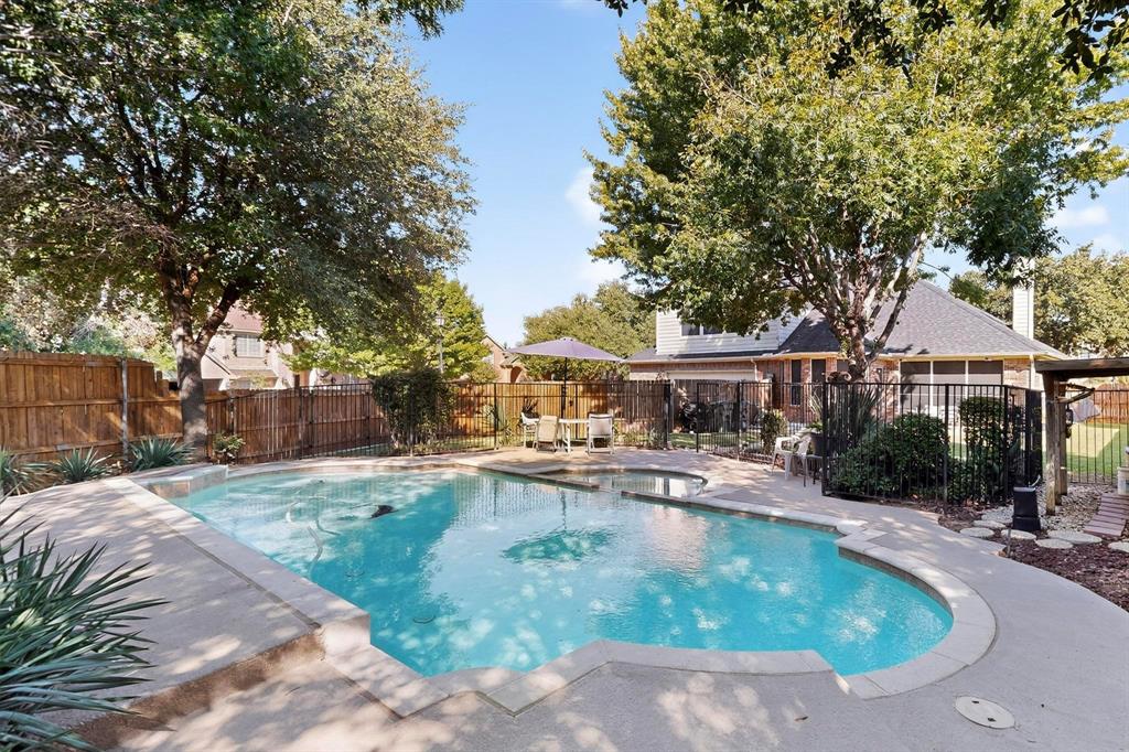 1808 Paddington Court Property Photo 3