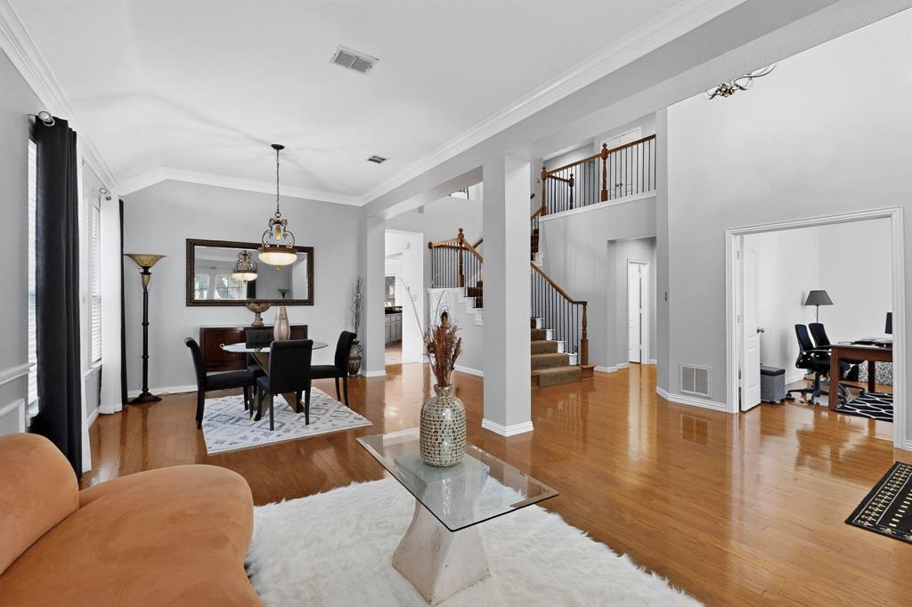 1808 Paddington Court Property Photo 10