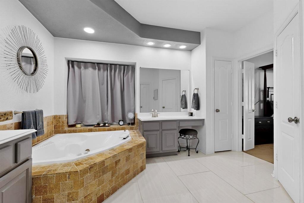 1808 Paddington Court Property Photo 18