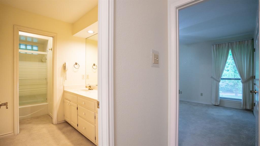 6520 Fall Creek Highway Property Photo 22