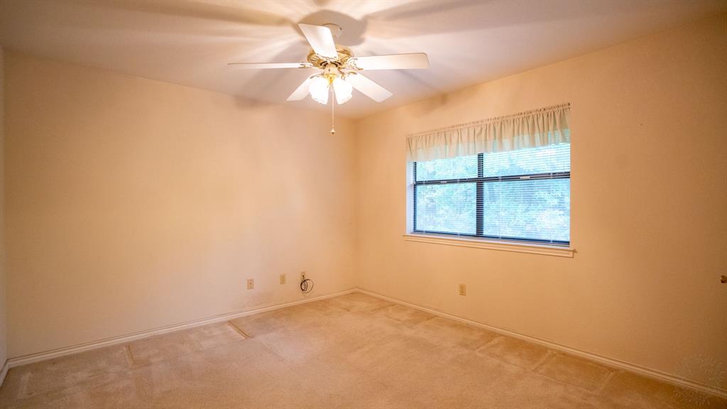 6520 Fall Creek Highway Property Photo 24