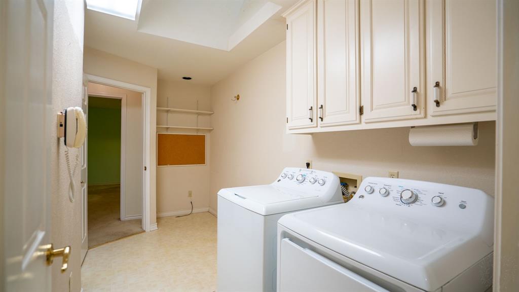 6520 Fall Creek Highway Property Photo 25