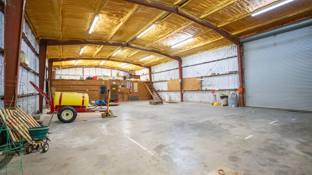 6520 Fall Creek Highway Property Photo 33