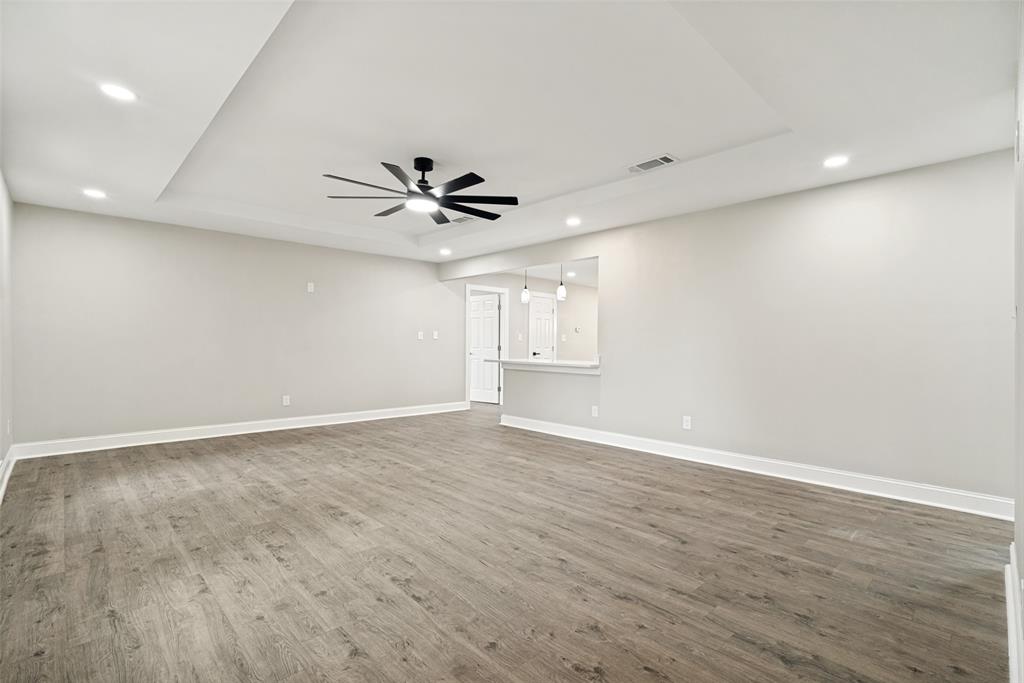 512 Grandview Drive Property Photo 7