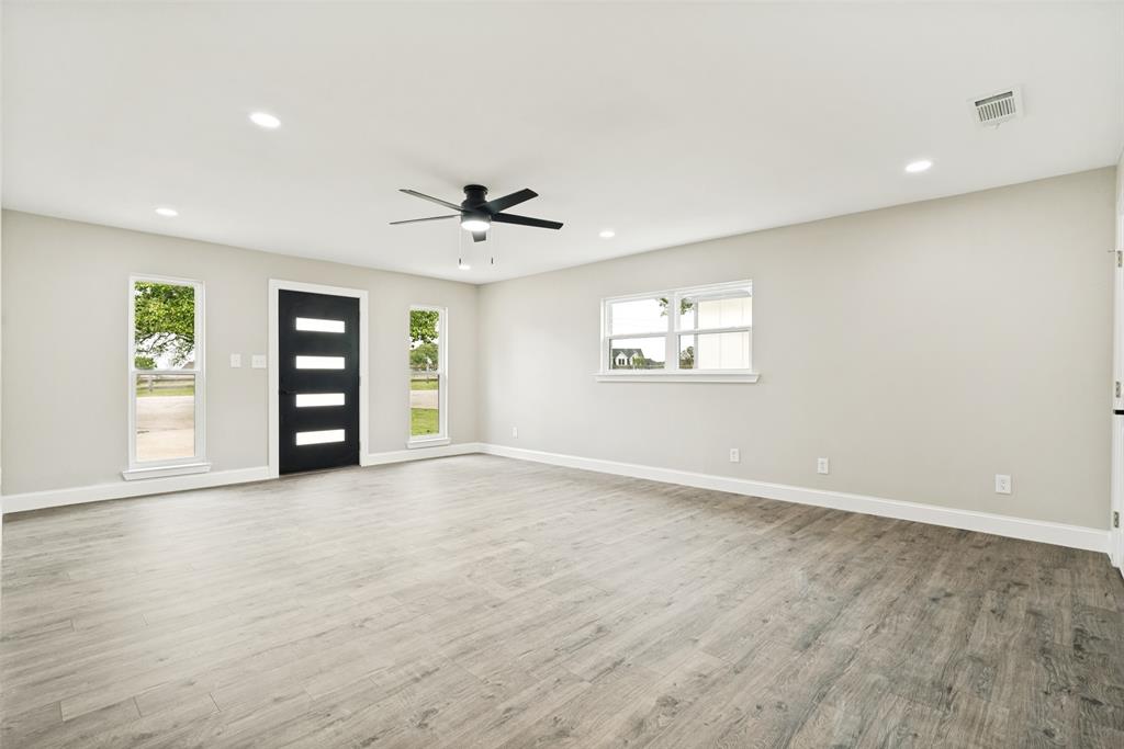 512 Grandview Drive Property Photo 28