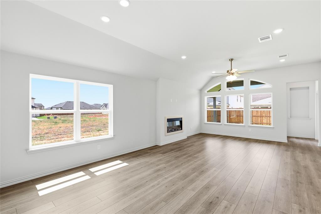 16409 Freshwater Drive Property Photo 13