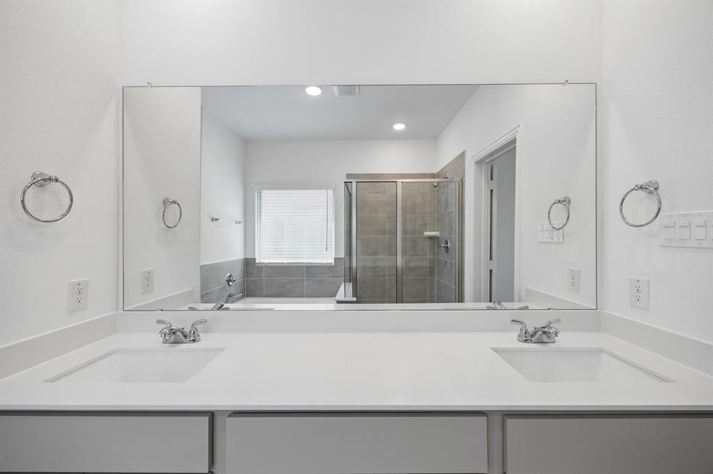 1736 Coachman Drive Property Photo 21