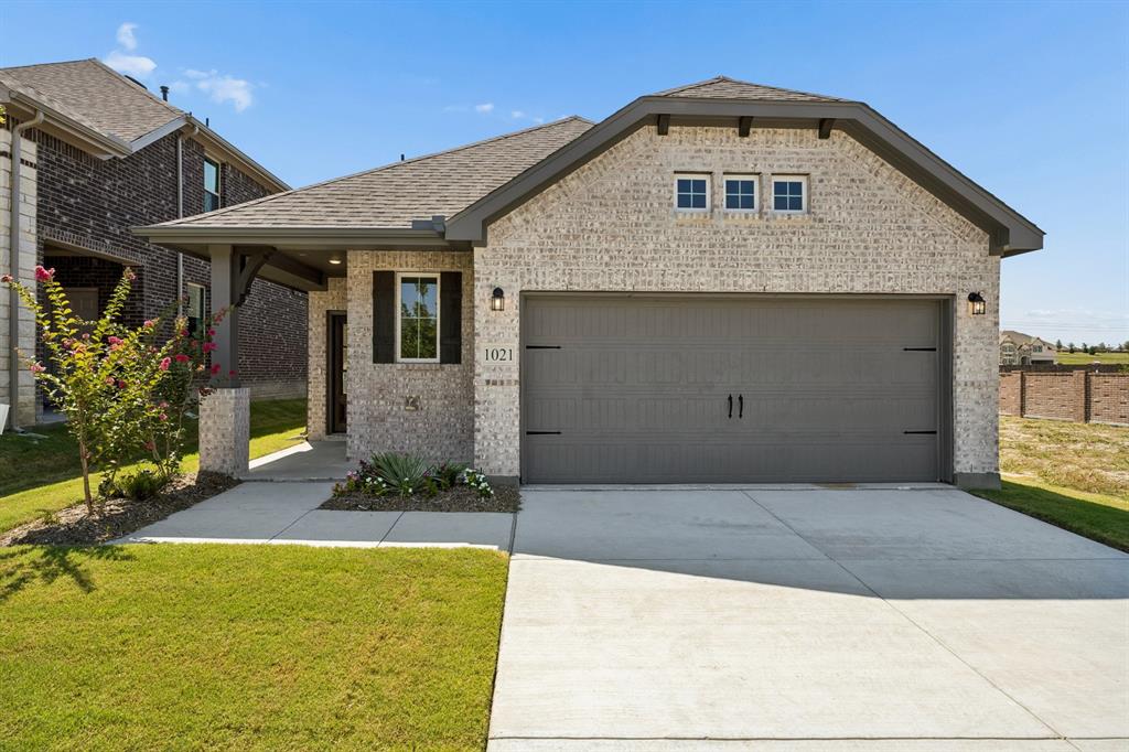 1021 Handel Road Property Photo 1