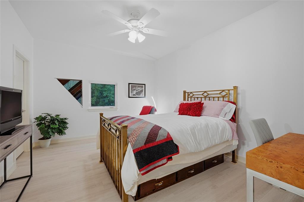316 Comanche Drive Property Photo 30